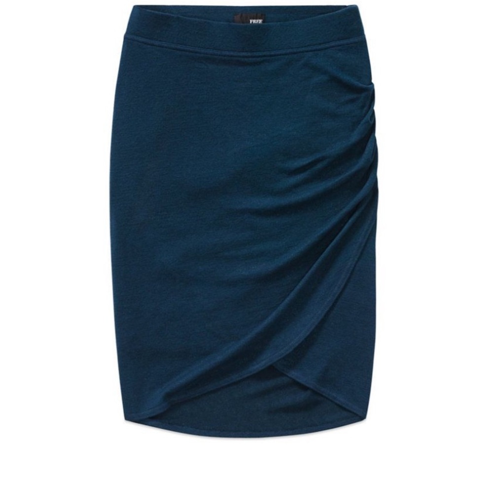 Aritzia Tyra skirt